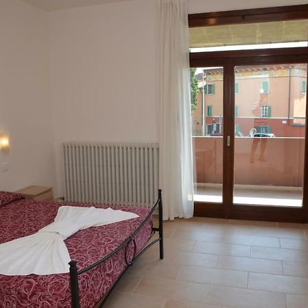 Appartement Trilocale Palazzo Garda à Garde Extérieur photo